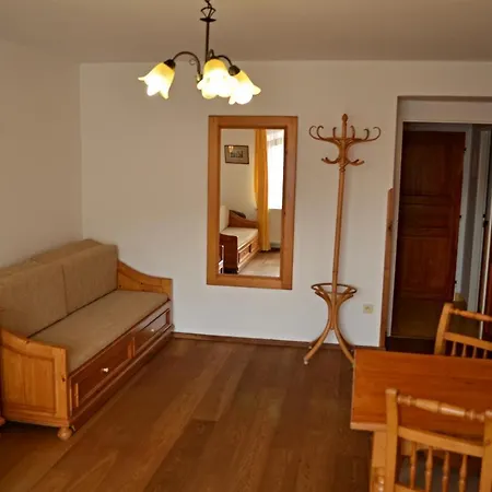 Monte Rosa Casa de hóspedes 3*